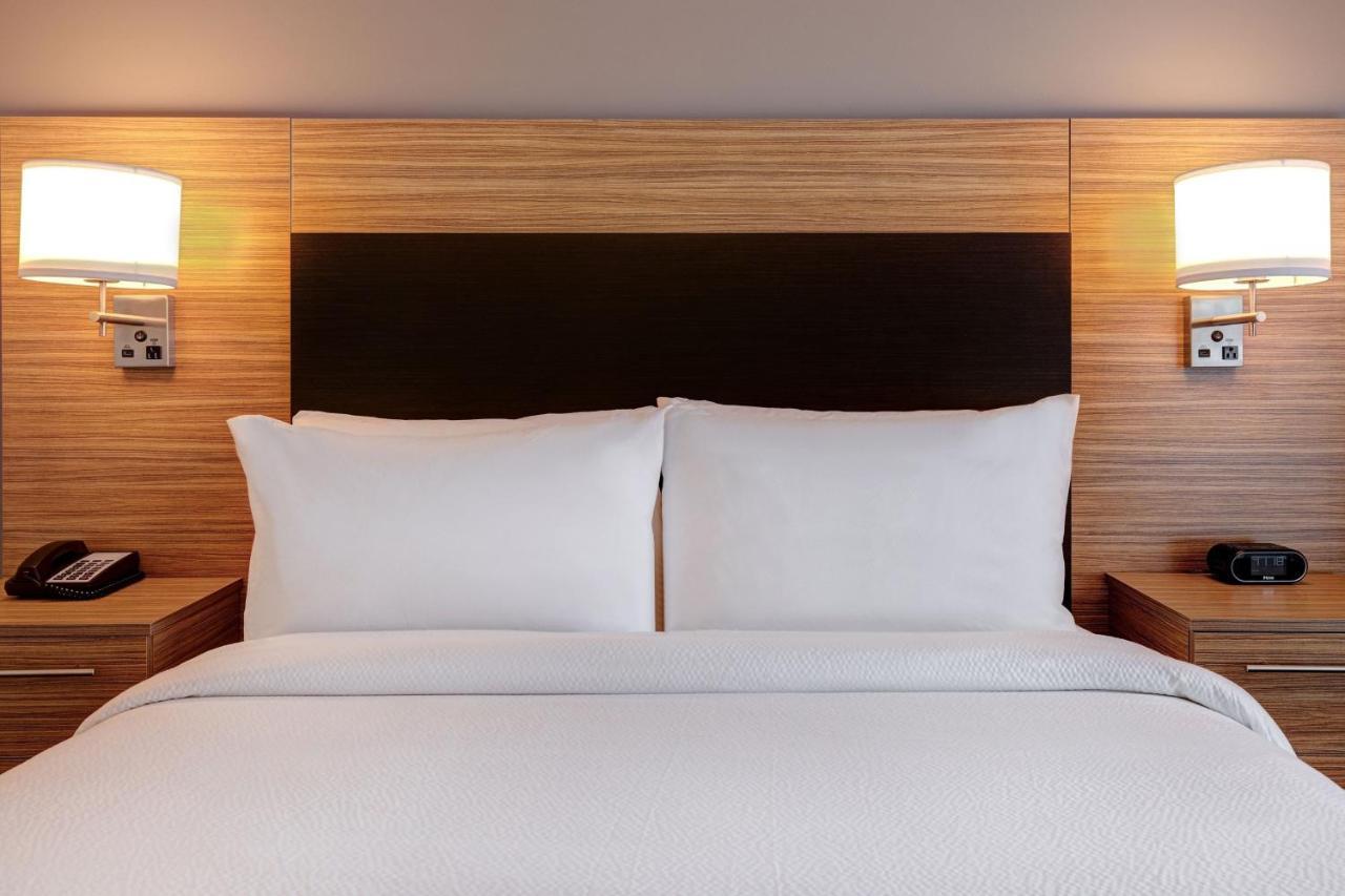 Towneplace Suites By Marriott Monroe Bagian luar foto