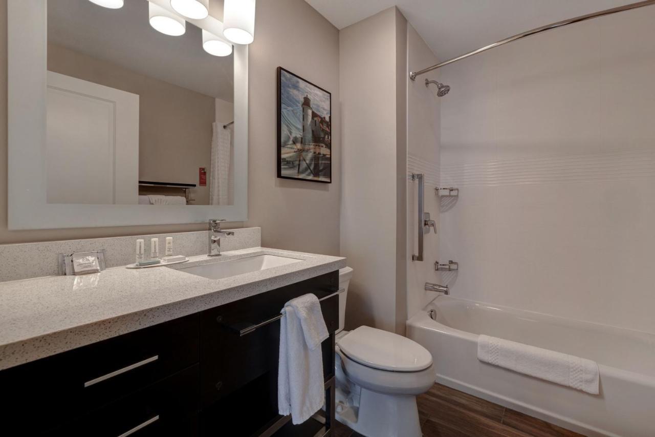 Towneplace Suites By Marriott Monroe Bagian luar foto